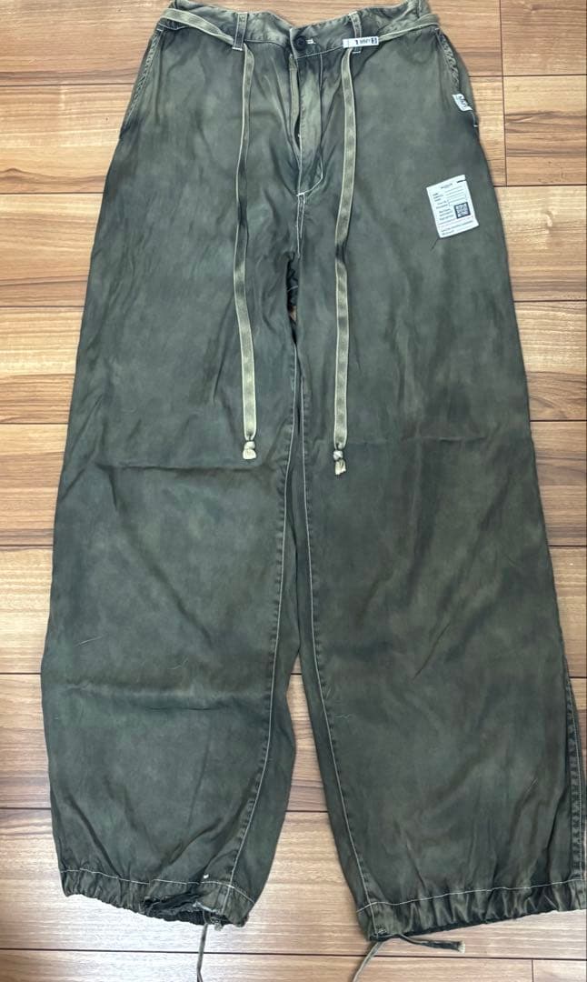 ミハラヤスヒロ　サテンパンツ　カーキサイズ40