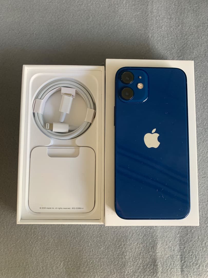 美品　国内版　SIMフリー　iPhone12　mini 128GB ブルー色