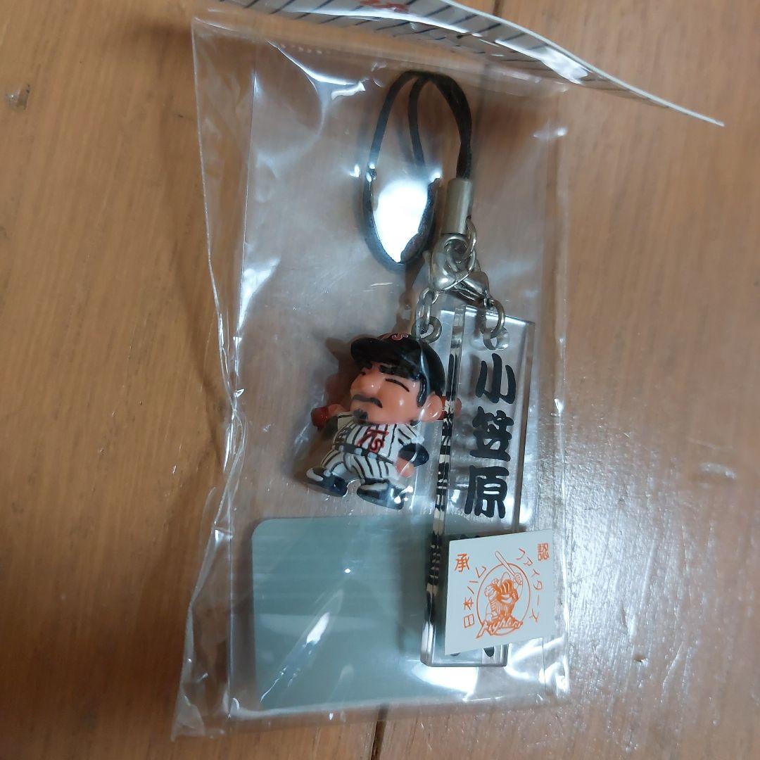 日本ハムファイターズ　ヘルメット　小笠原