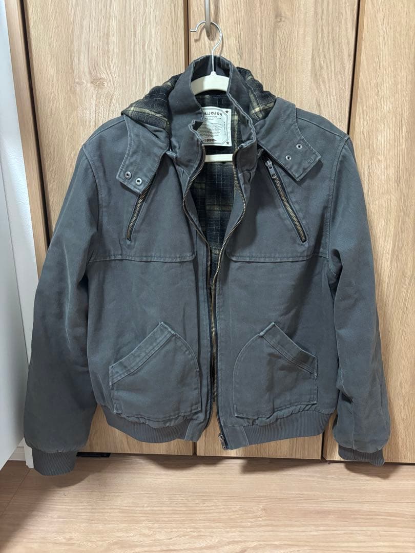 TINA:JOJUN ジップアップフード付き ボンバージャケット