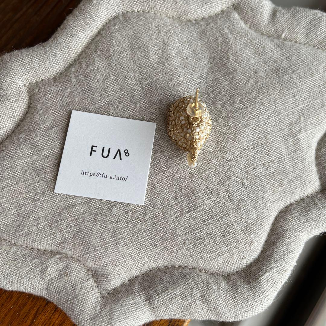 FUA Flower petal 片耳ピアス　ivory color