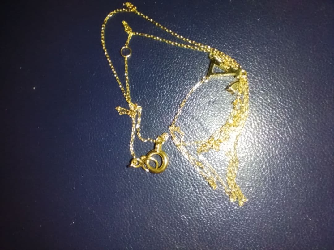 AHKAH　トライアングルトップ石付ネックレス　k18