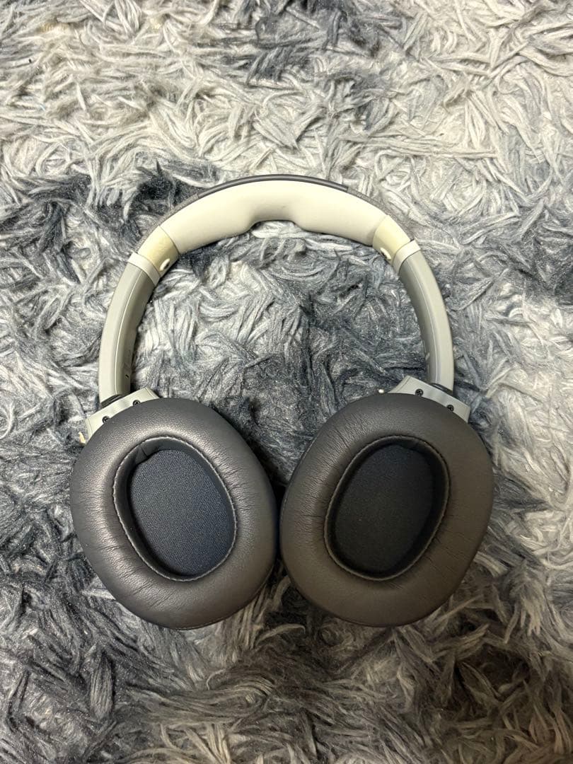 Skullcandy スカルキャンディー　ヘッドホン グレー