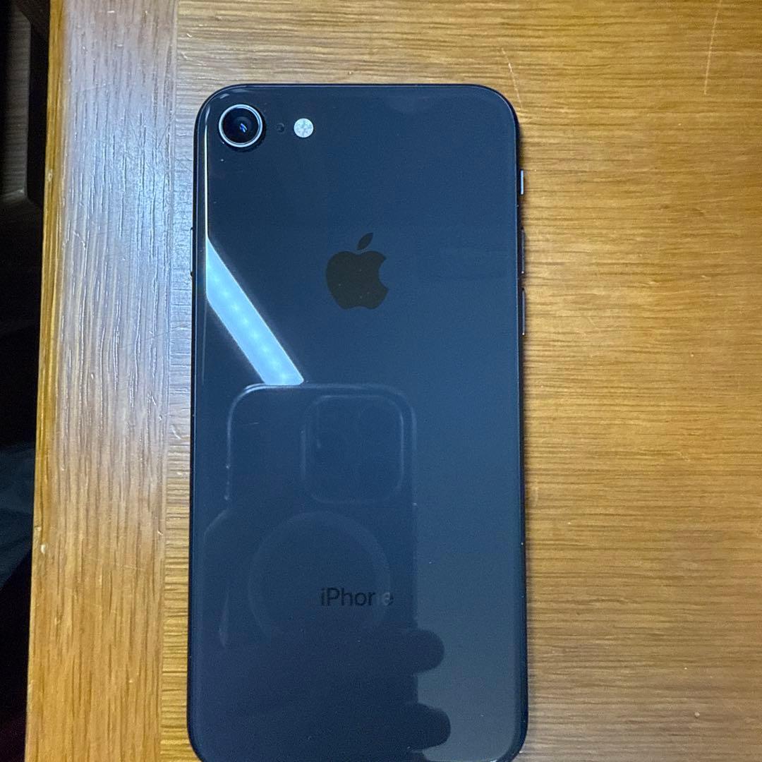 iPhone8 スペースグレー 64GB