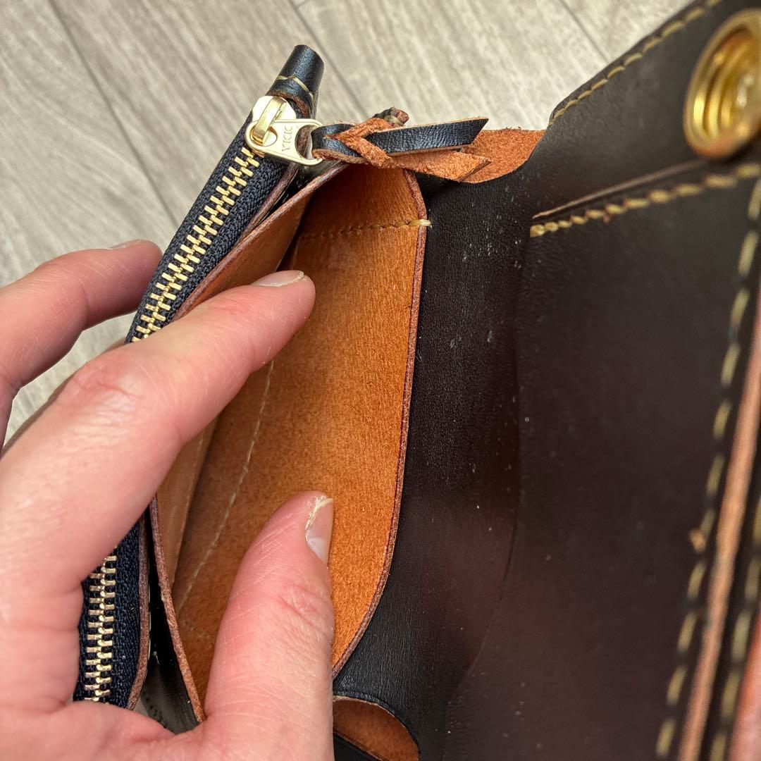 【茶芯ブラック】トラッカーウォレット　ミドル　真鍮　お札を折らずに収納　タイプA