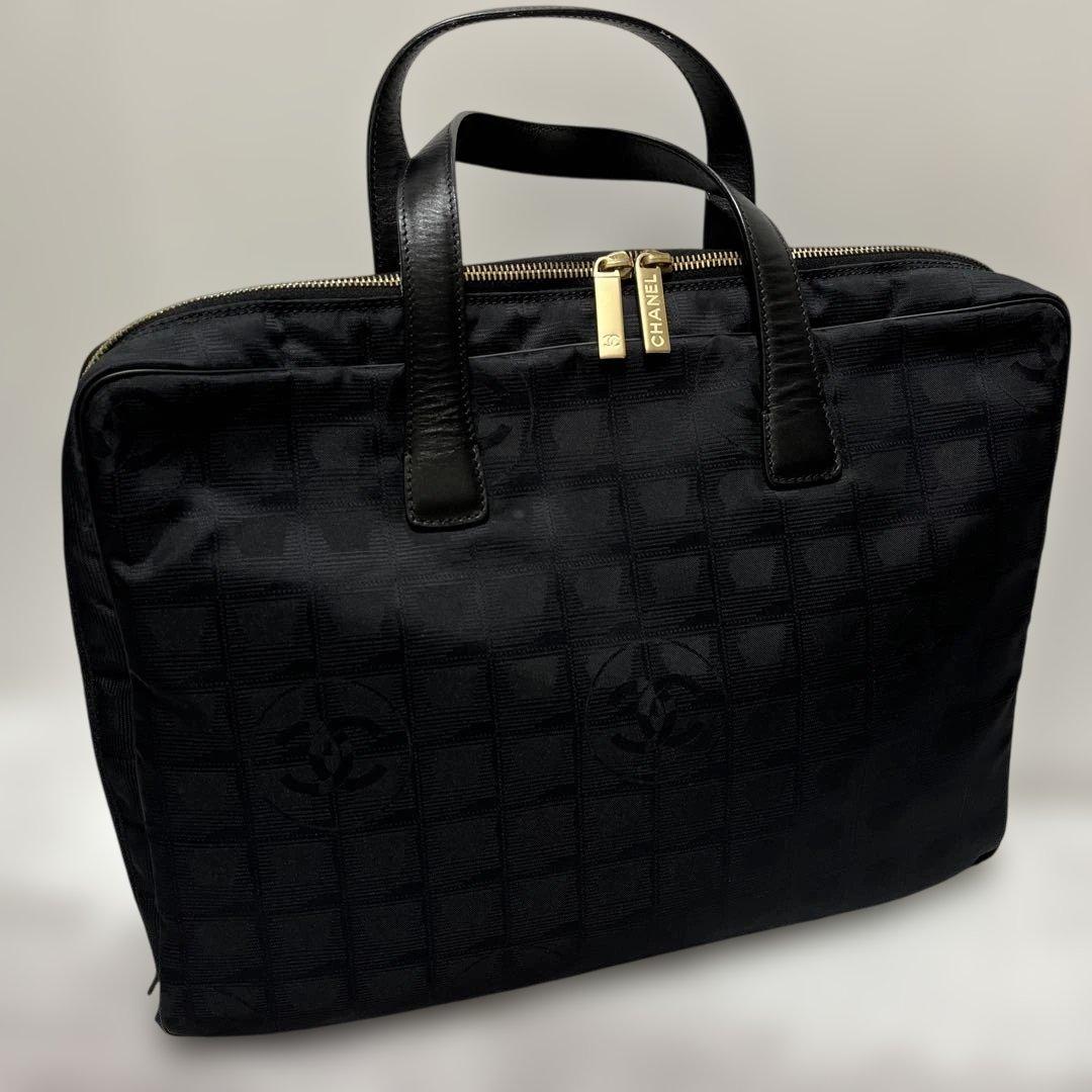CHANEL ニュートラベルライン ビジネスバッグ
