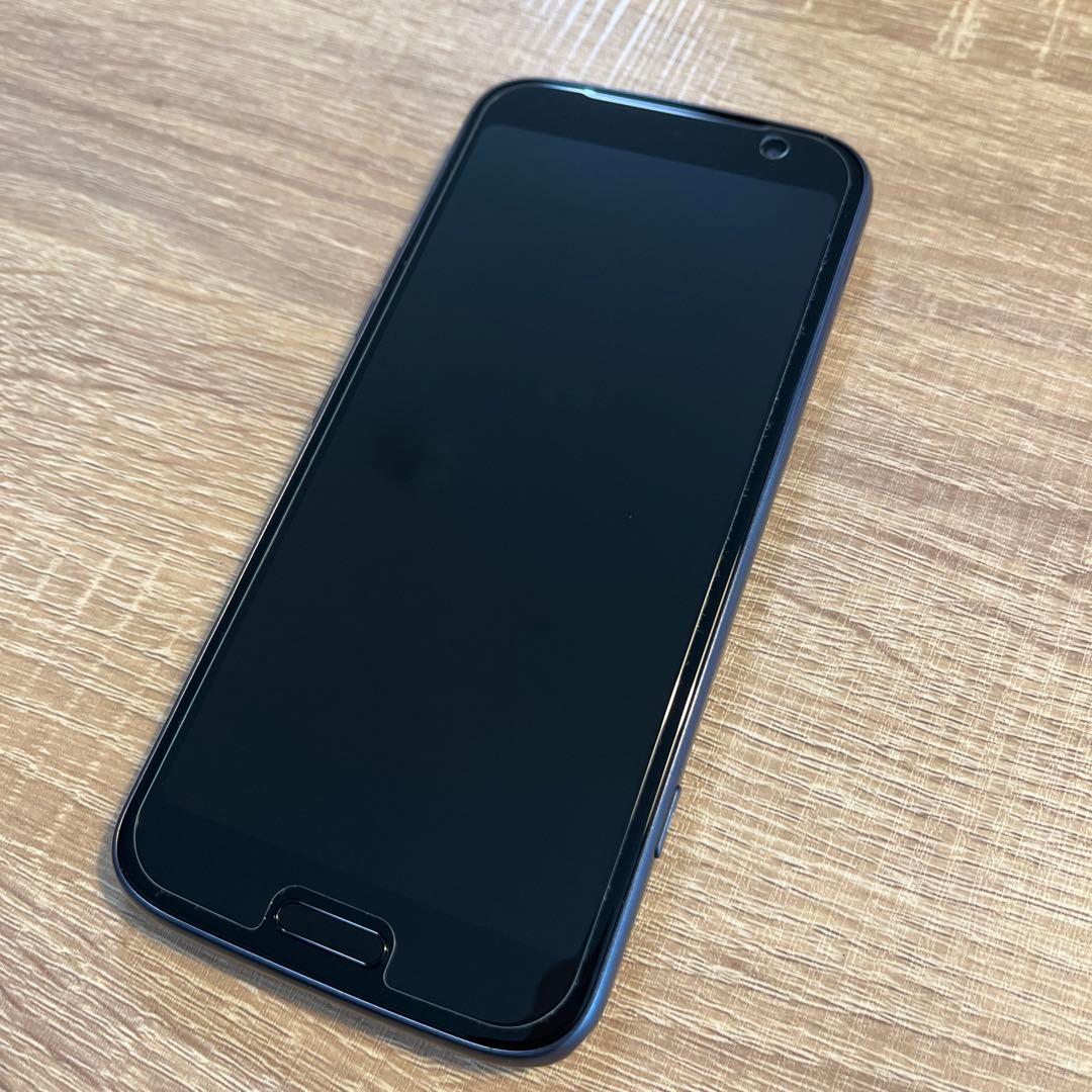 らくらくスマートフォン F53E ネイビー 美品 SIMフリー