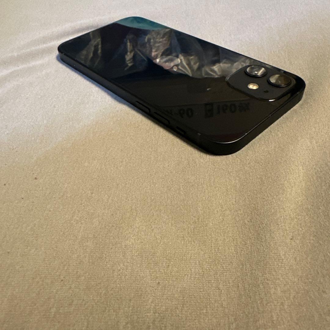 iPhone 12 64GB SiMフリー