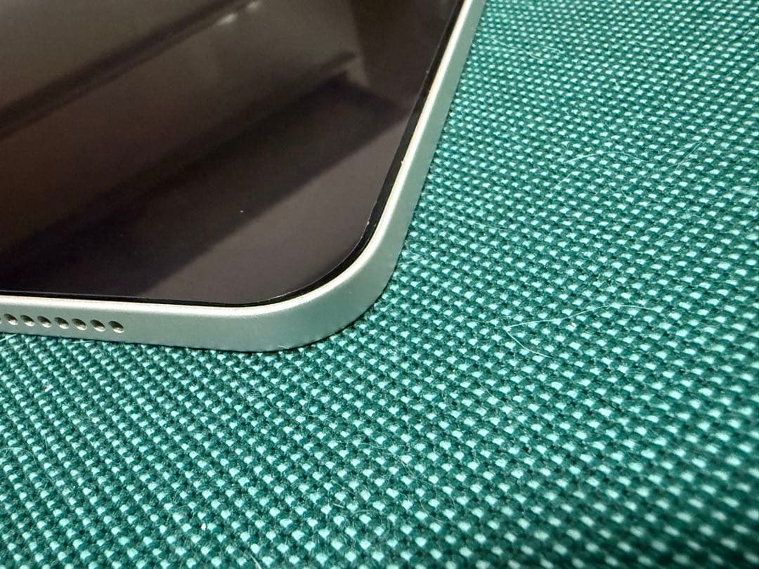 【美品】iPad Air 第5世代 64GB スターライト 箱充電器付 刻印あり