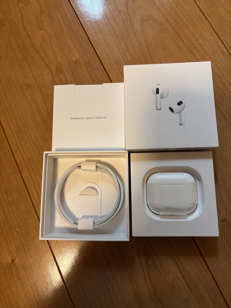 Apple AirPods 3rd Generation 本体 充電ケース付き