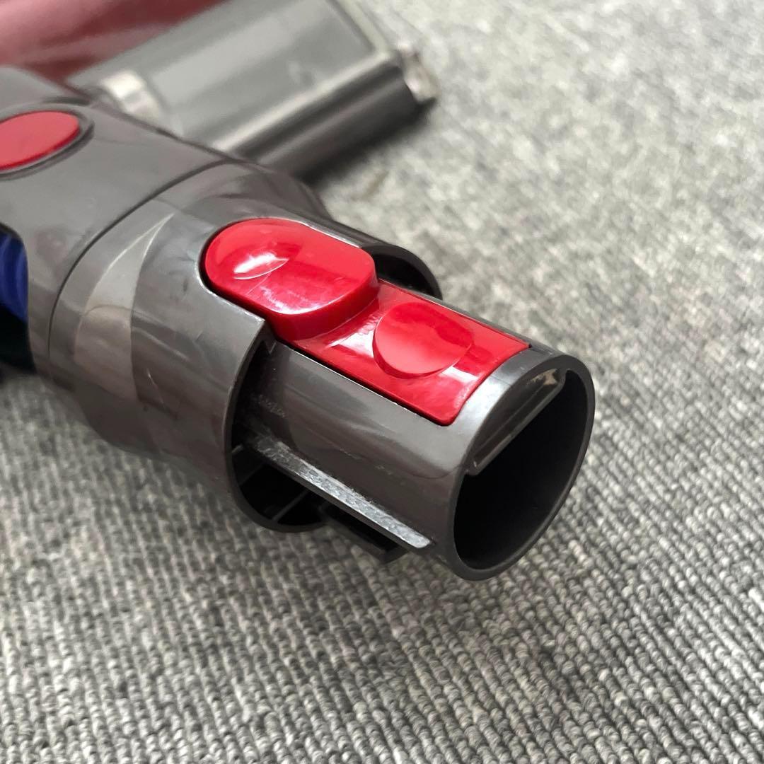 Dyson 掃除機 v7 fluffy 各種アタッチメント付き