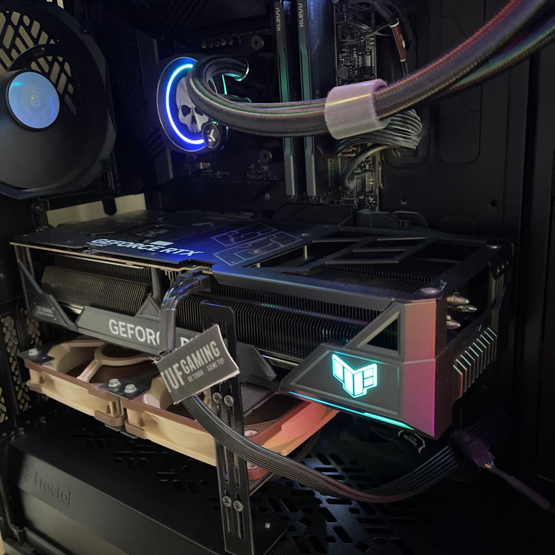 グラフィックボード・グラボ・ビデオカード ASUS TUF Gaming RTX4090 OC Edition 24GB