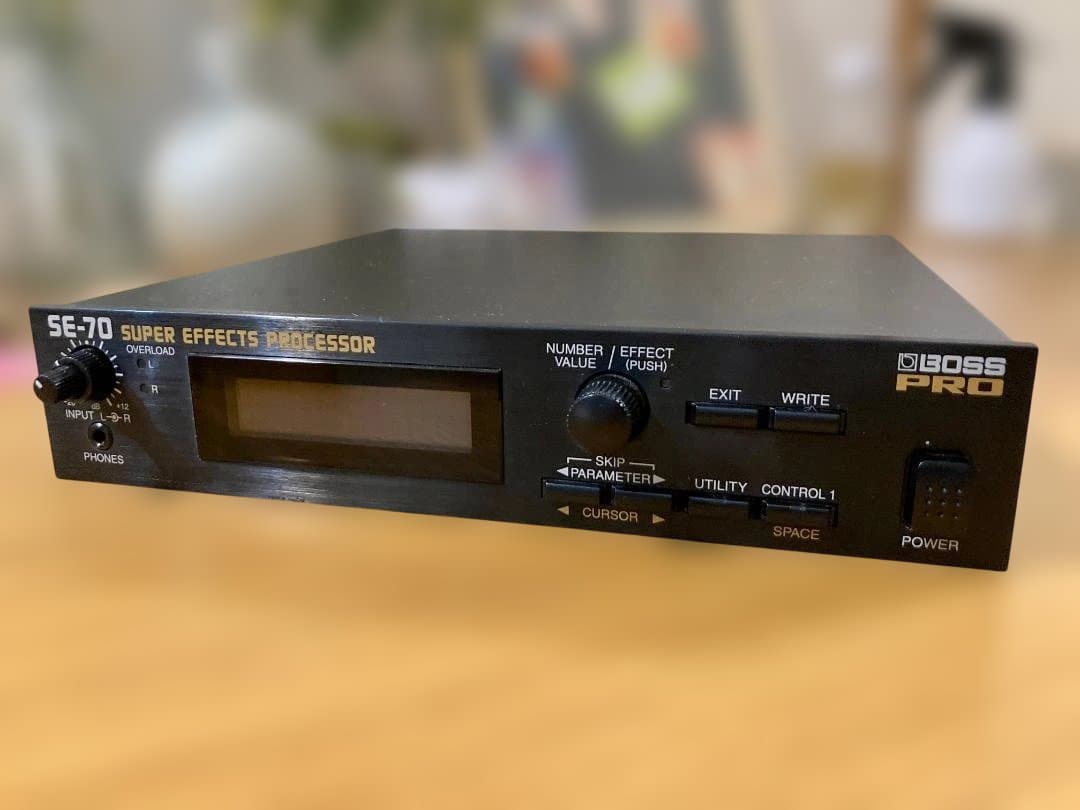 BOSS SE-70【純正アダプター・マニュアル付】動作確認済み