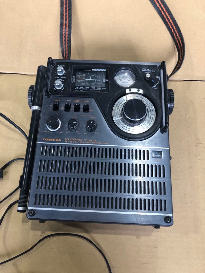 TOSHIBA 東芝　RP-2000F　TRYX2000　BCLラジオ　5バンド