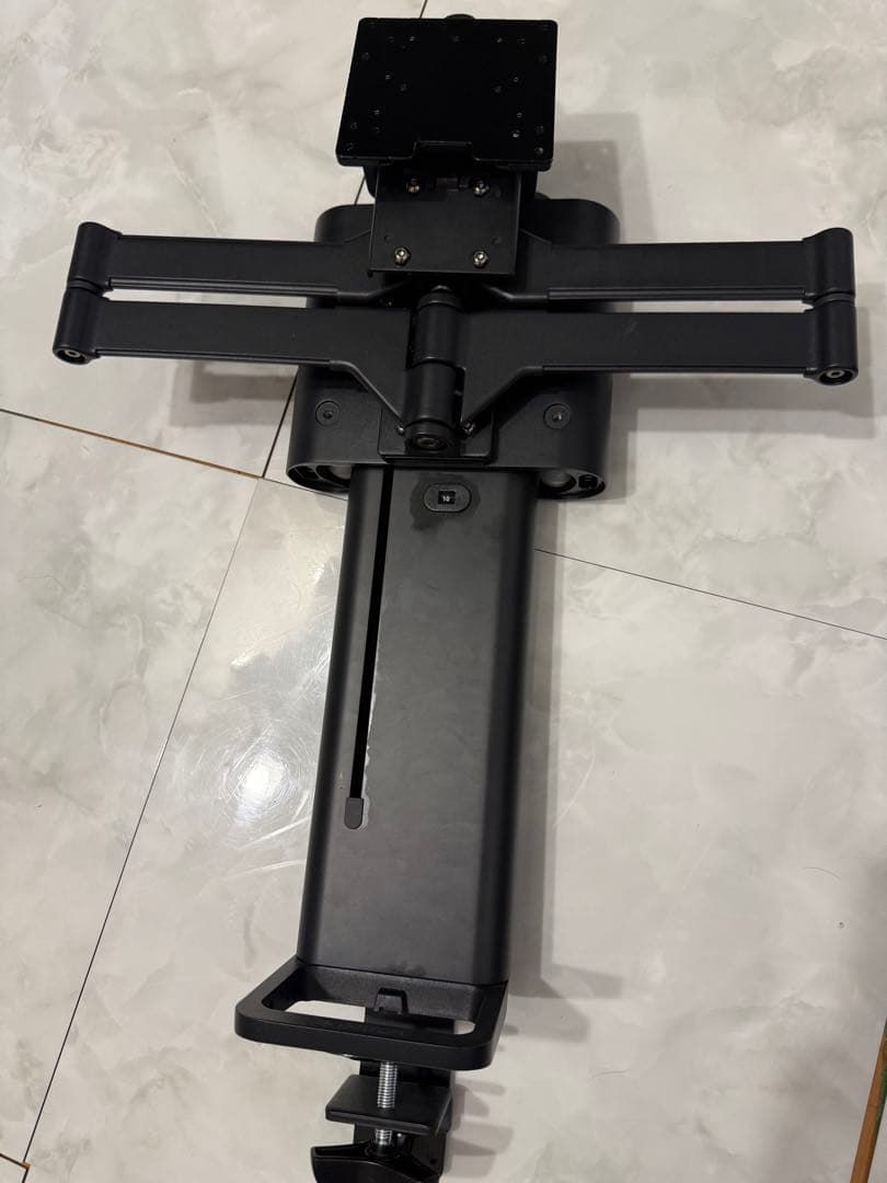 ergtron TRACE エルゴトロン モニターアーム