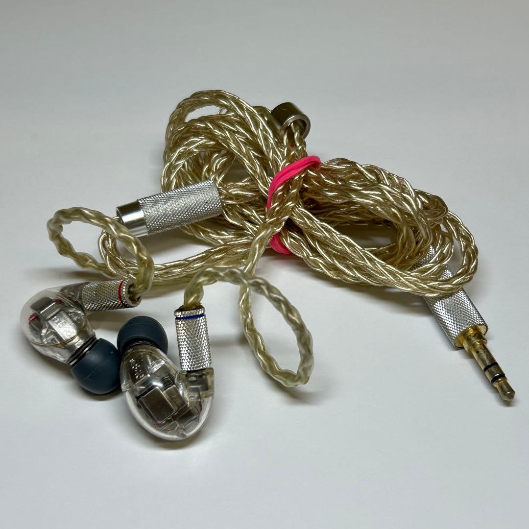 SHURE SE846 　有線イヤホン　　　　　　　　　K439