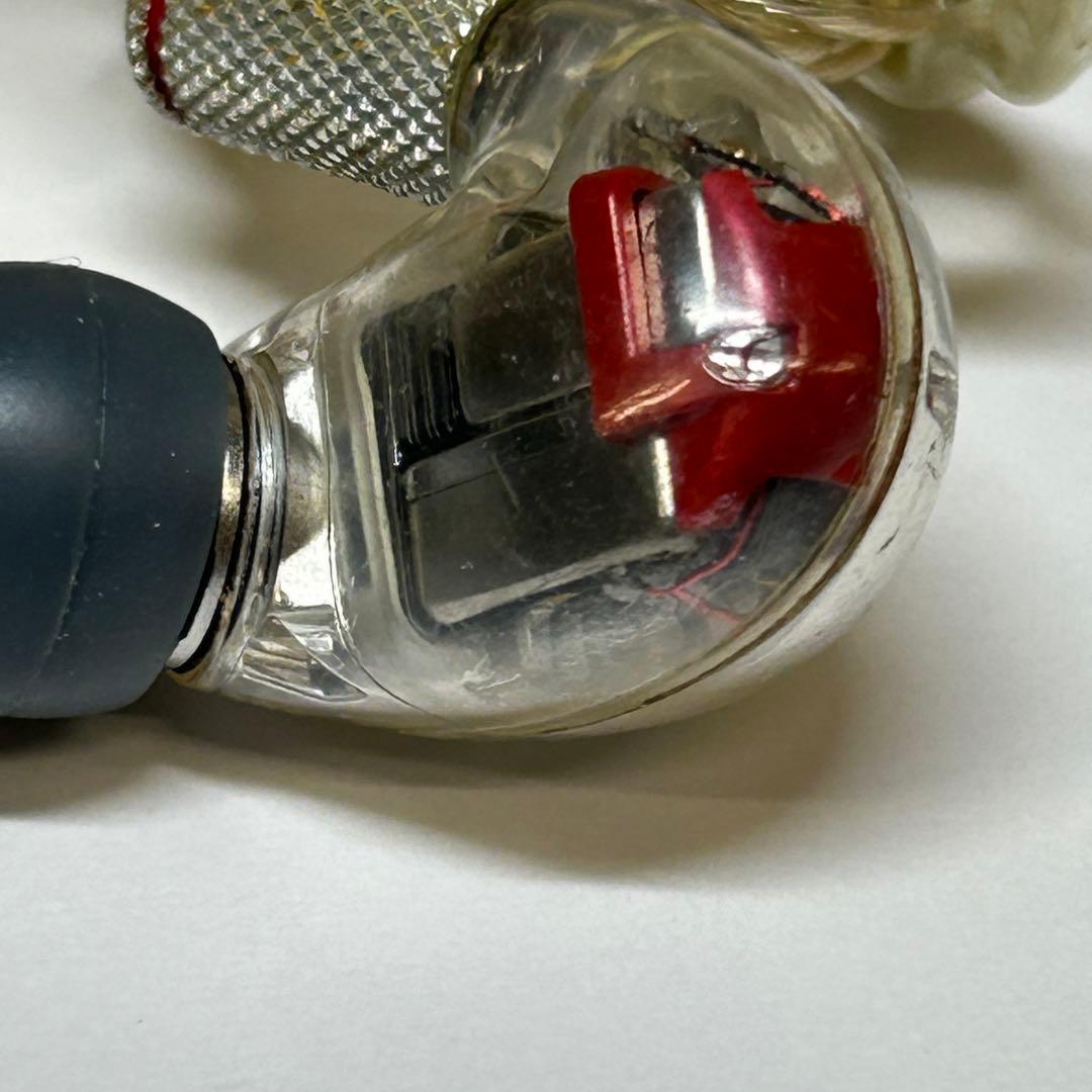 SHURE SE846 　有線イヤホン　　　　　　　　　K439