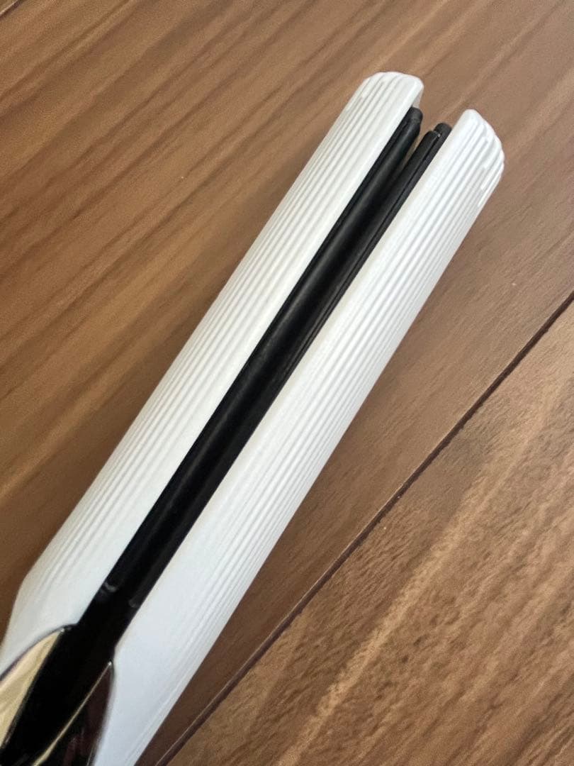 【美品・箱/保証書アリ】✴︎refa✴︎ リファ　ストレートアイロン