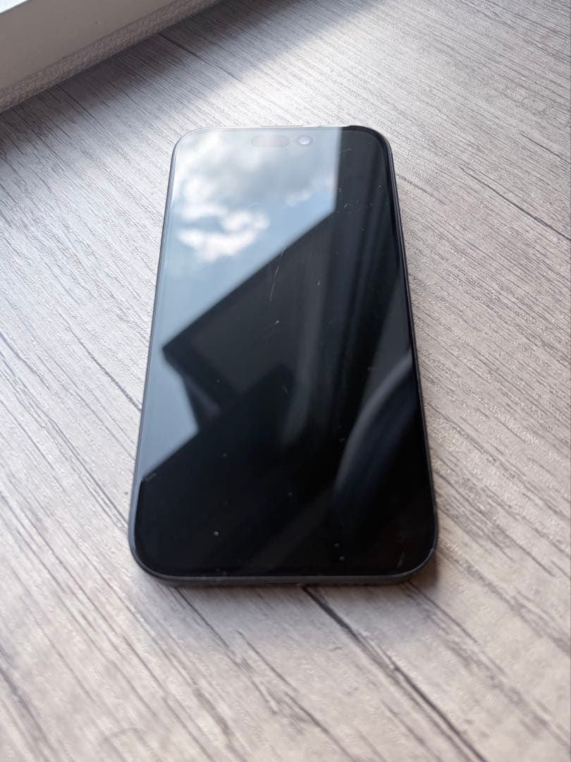 A*A様 iPhone 15 256GB ブラック SIMフリー 本体美品 箱付