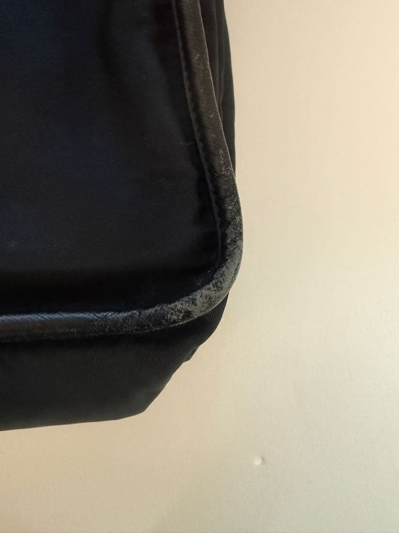 PRADA プラダ ショルダーバッグ メッセンジャーバッグ 斜め掛け V166