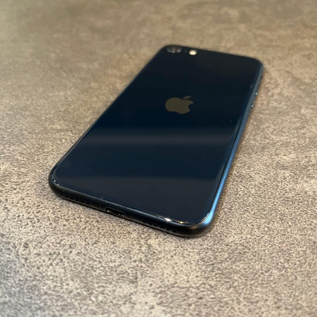 【バッテリー100%】iPhoneSE第3世代64GB SIMフリーミッドナイト