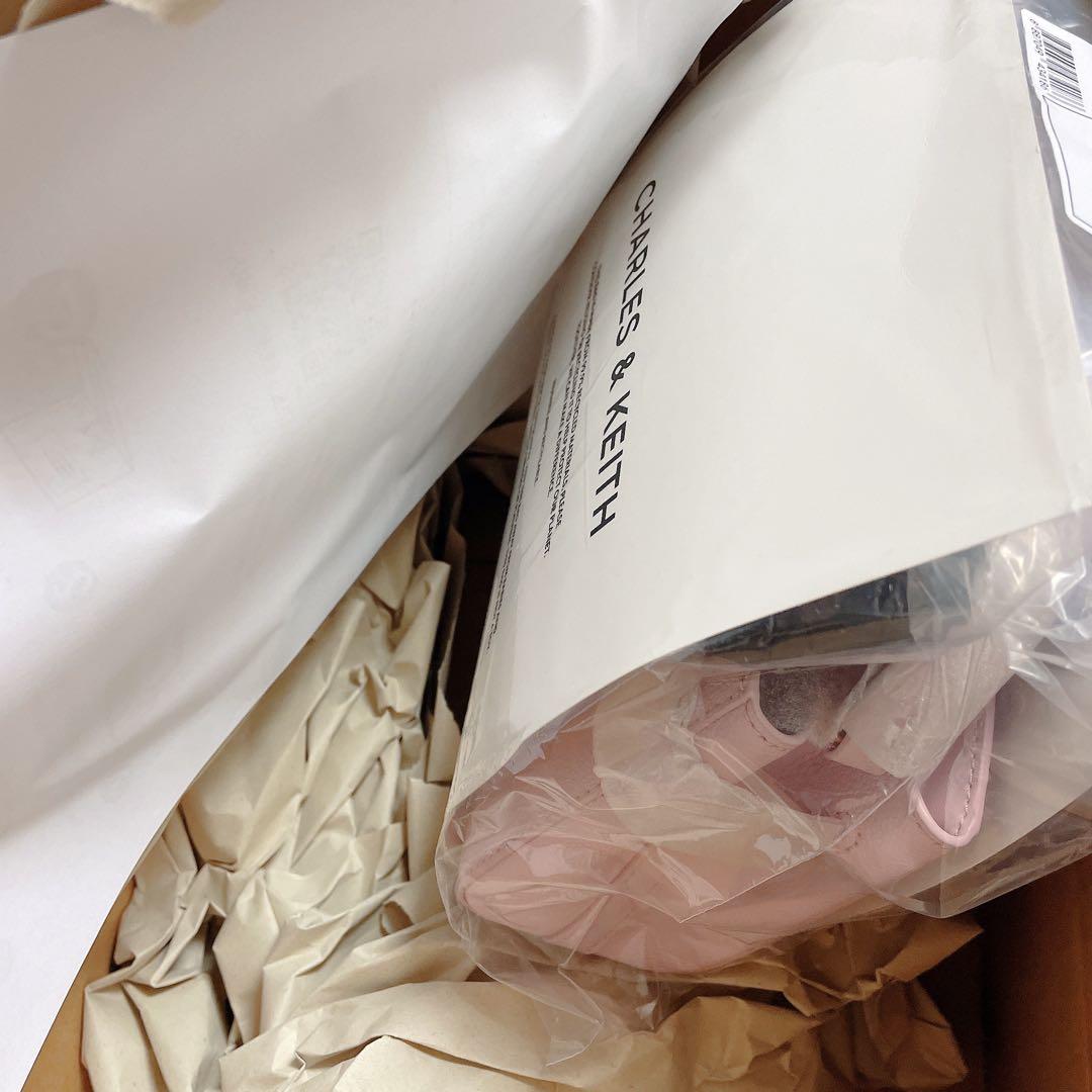 CHARLES&KEITH Aubrielle オブリエル トップハンドルバッグ