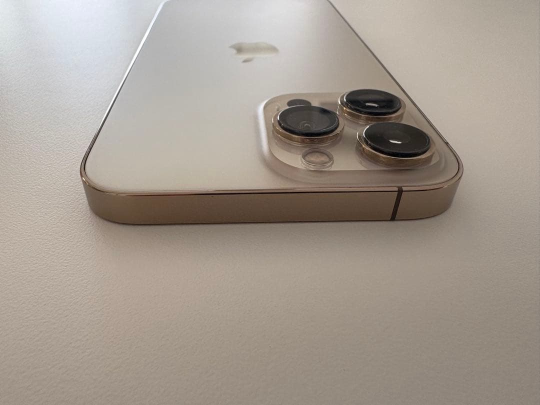 iPhone 13 Pro Max ゴールド SIMフリー