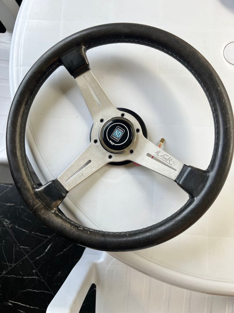 ナルディ？3スポーク ステアリング 本体 ボス付き