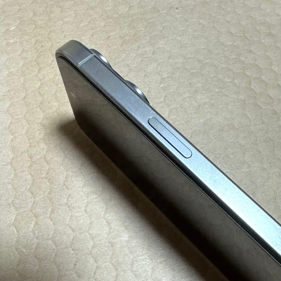 ズ*イ 【美品】Apple iPhone15 Pro Max 256GB