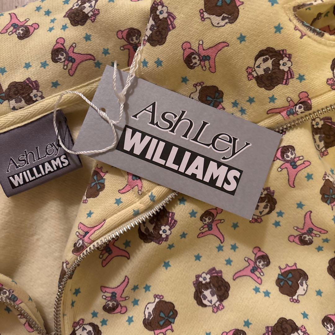 Ashley Williams Shrunk Baby バタフライ