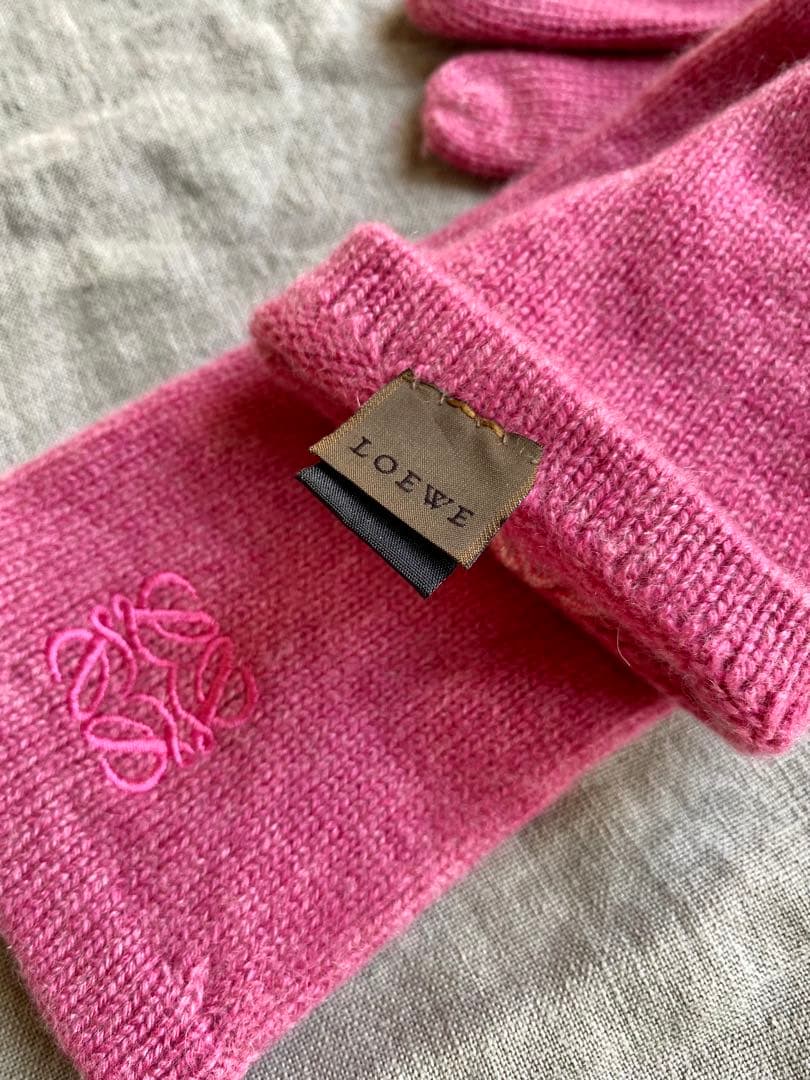 LOEWE（ロエベ）カシミヤ ピンク ロング手袋