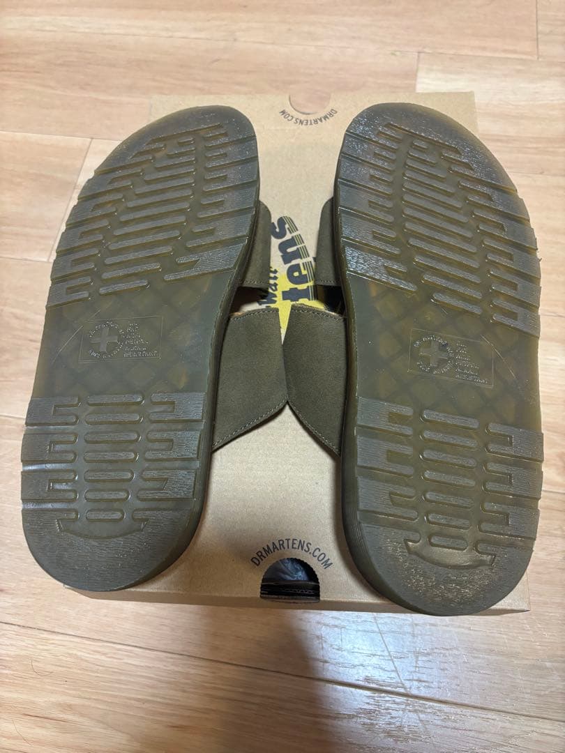 Dr. Martens HOMBRE サンダル オリーブ