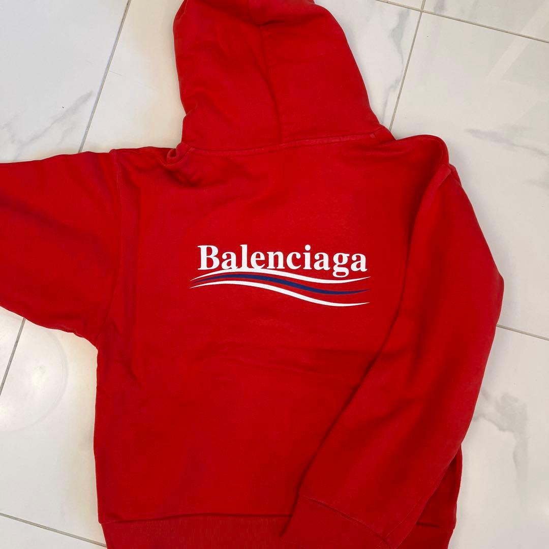 バレンシアガ パーカー プルオーバー 背面ロゴ 表記10レッド