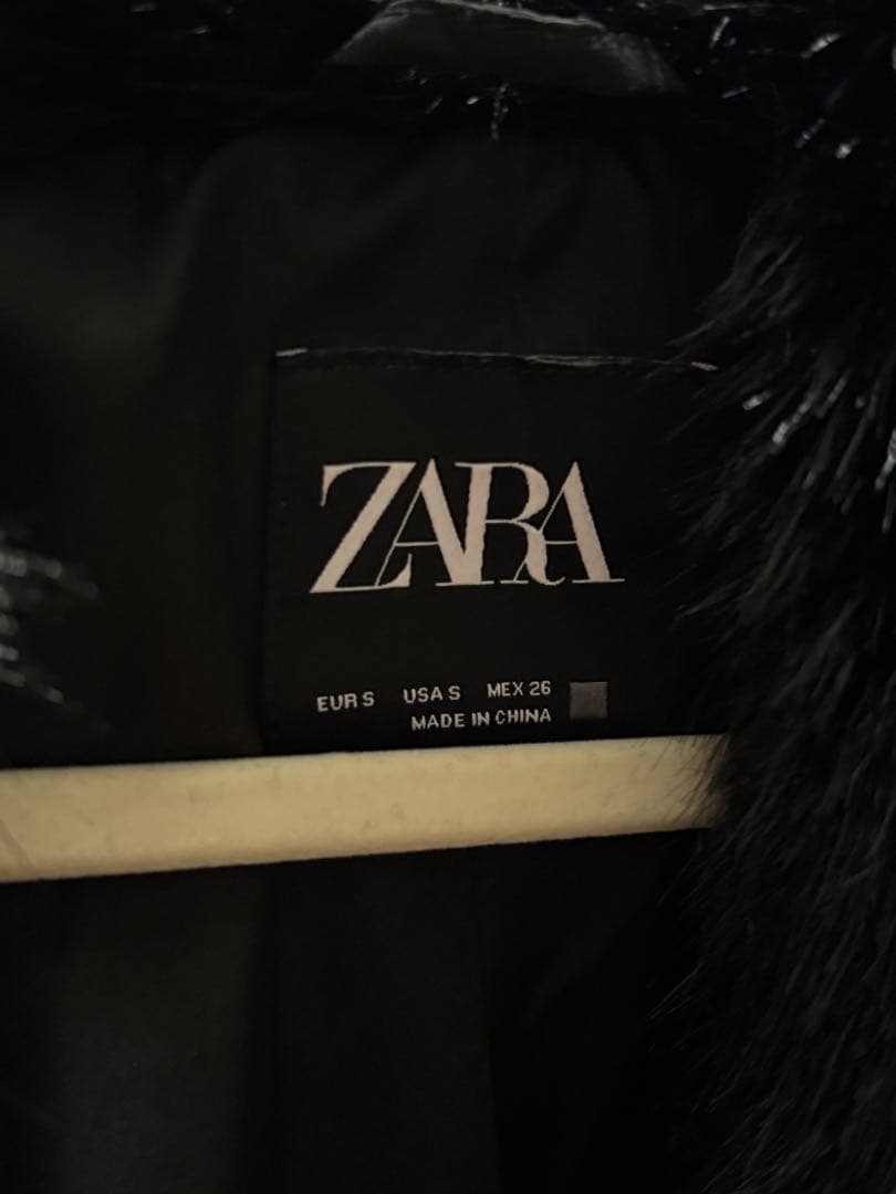 Zara ショート丈　ファー