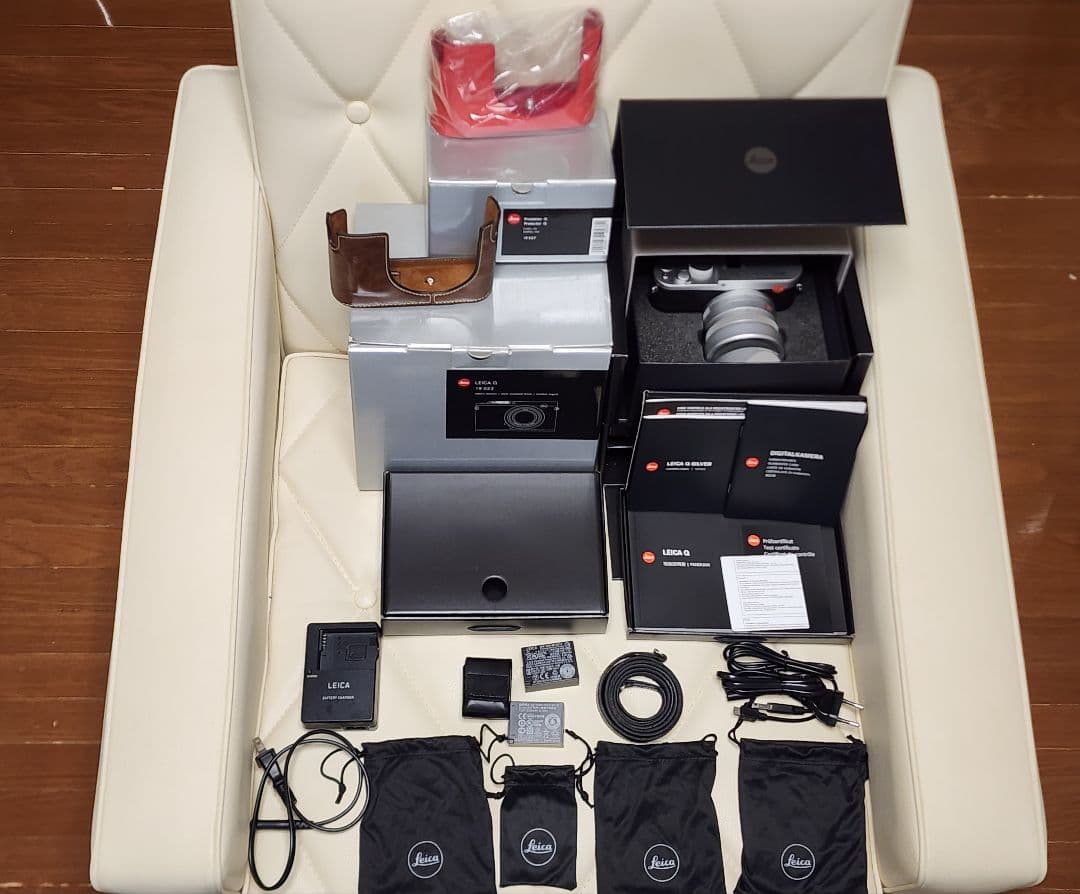 ライカQ Typ116 シルバー 付属品完備+プロテクター+非純正バッテリー