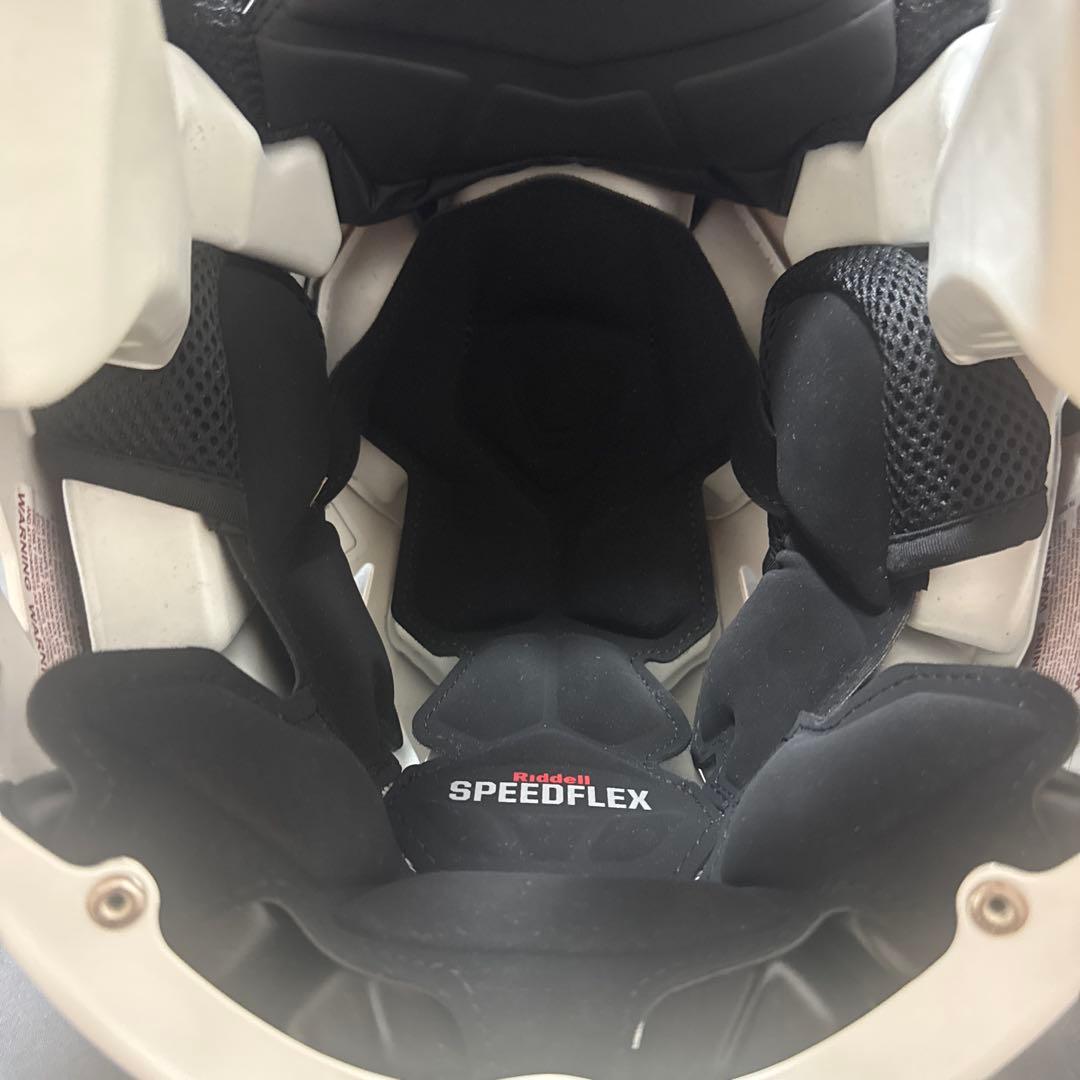 【値下げ中】Riddell アメフトヘルメット　Mサイズ