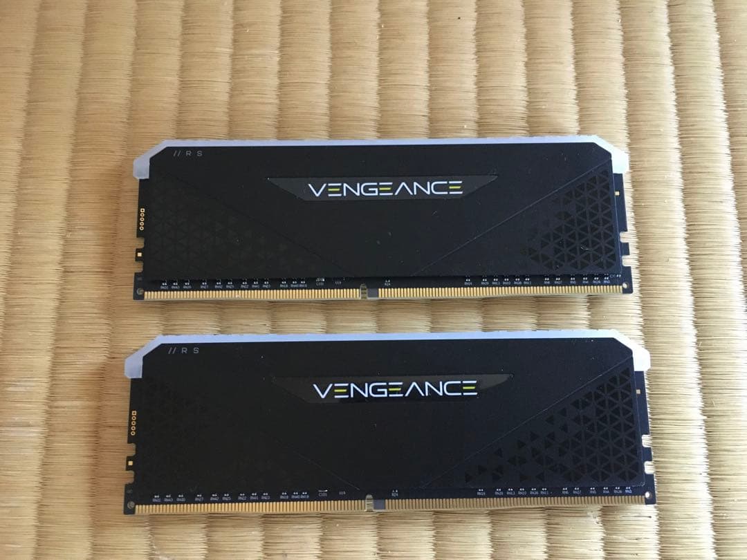 Corsair Vengeance 32GB DDR4 3200MHz 動作品