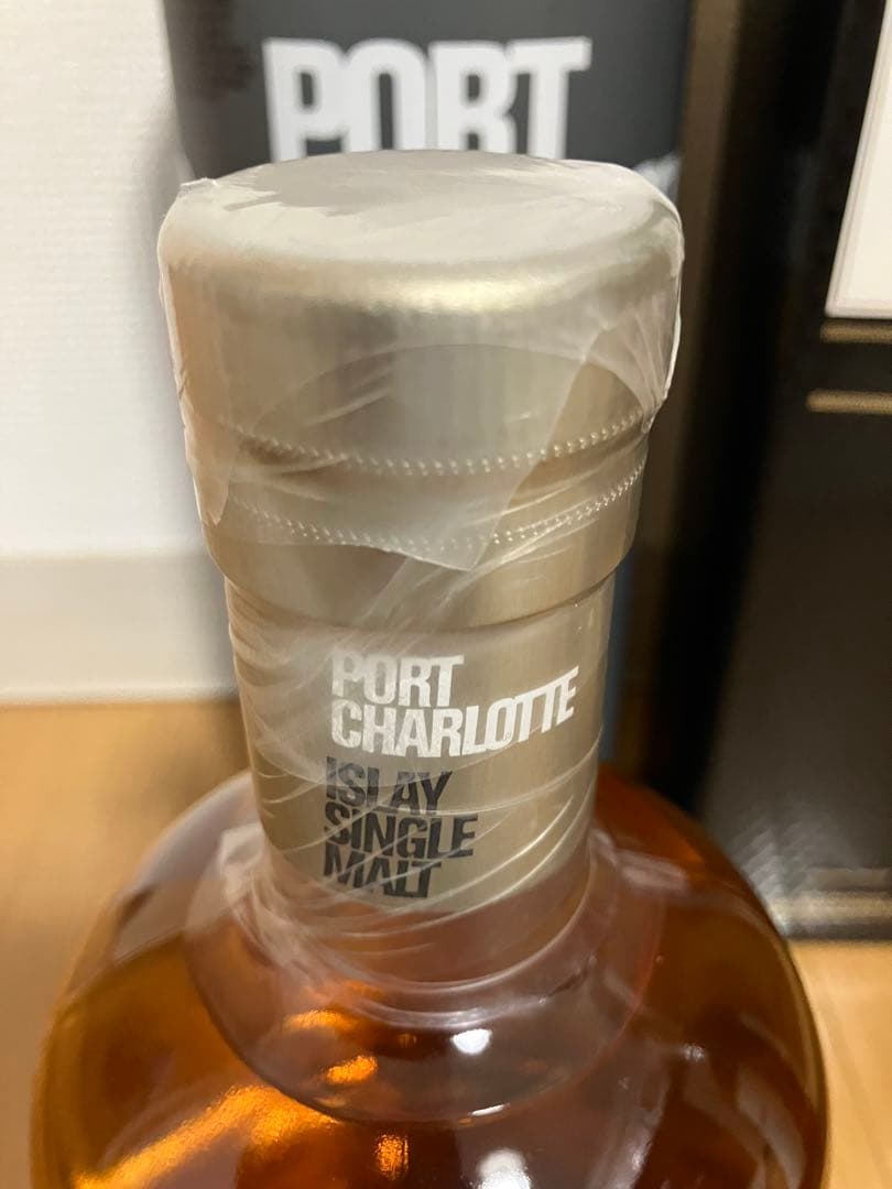 【ウイスキー】　2本セット（ポートシャーロット、マッカラン）