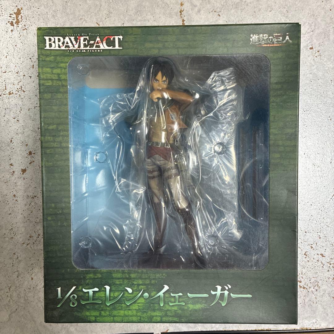 進撃の巨人　エレン　フィギア