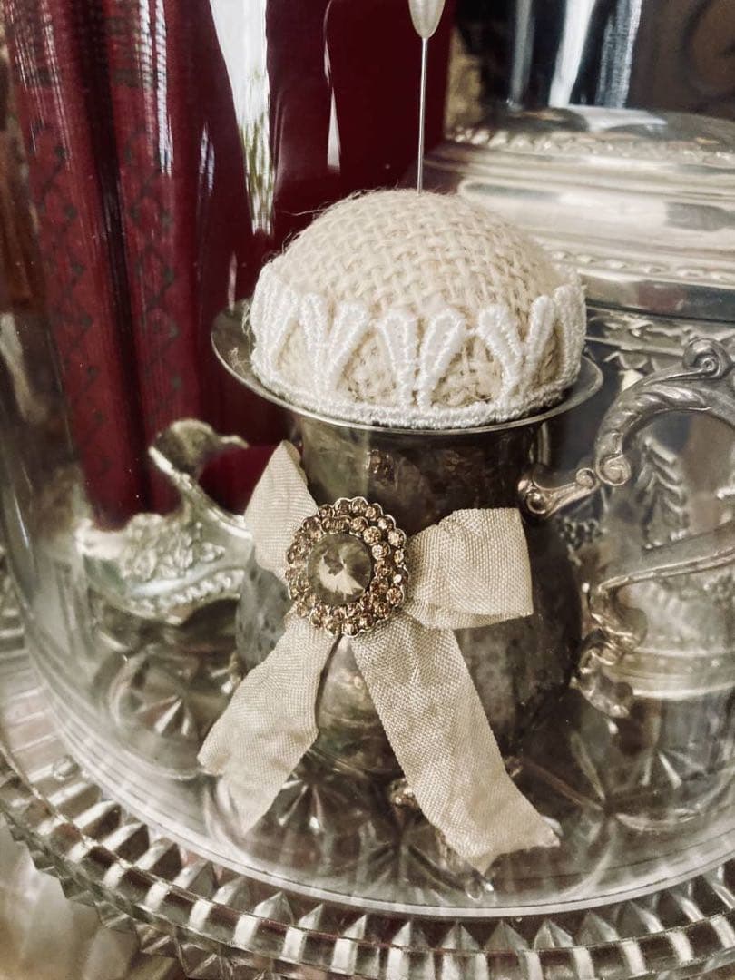 【まみ】アンティーク☆小さな靴型ピンクッション&ポット型ピンクッション