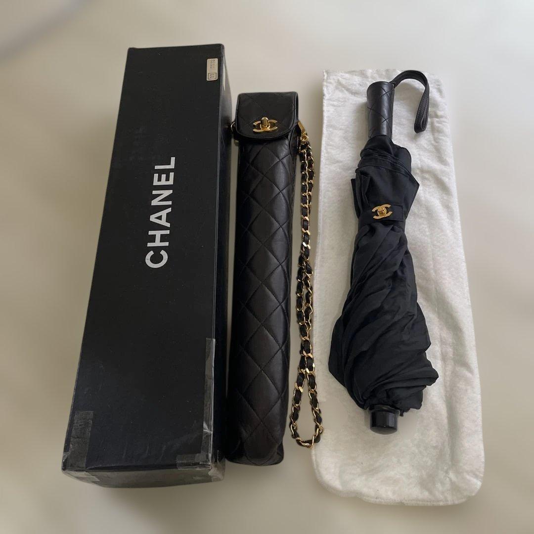 美品　シャネル マトラッセチェーンショルダーケース付き 折り畳み傘