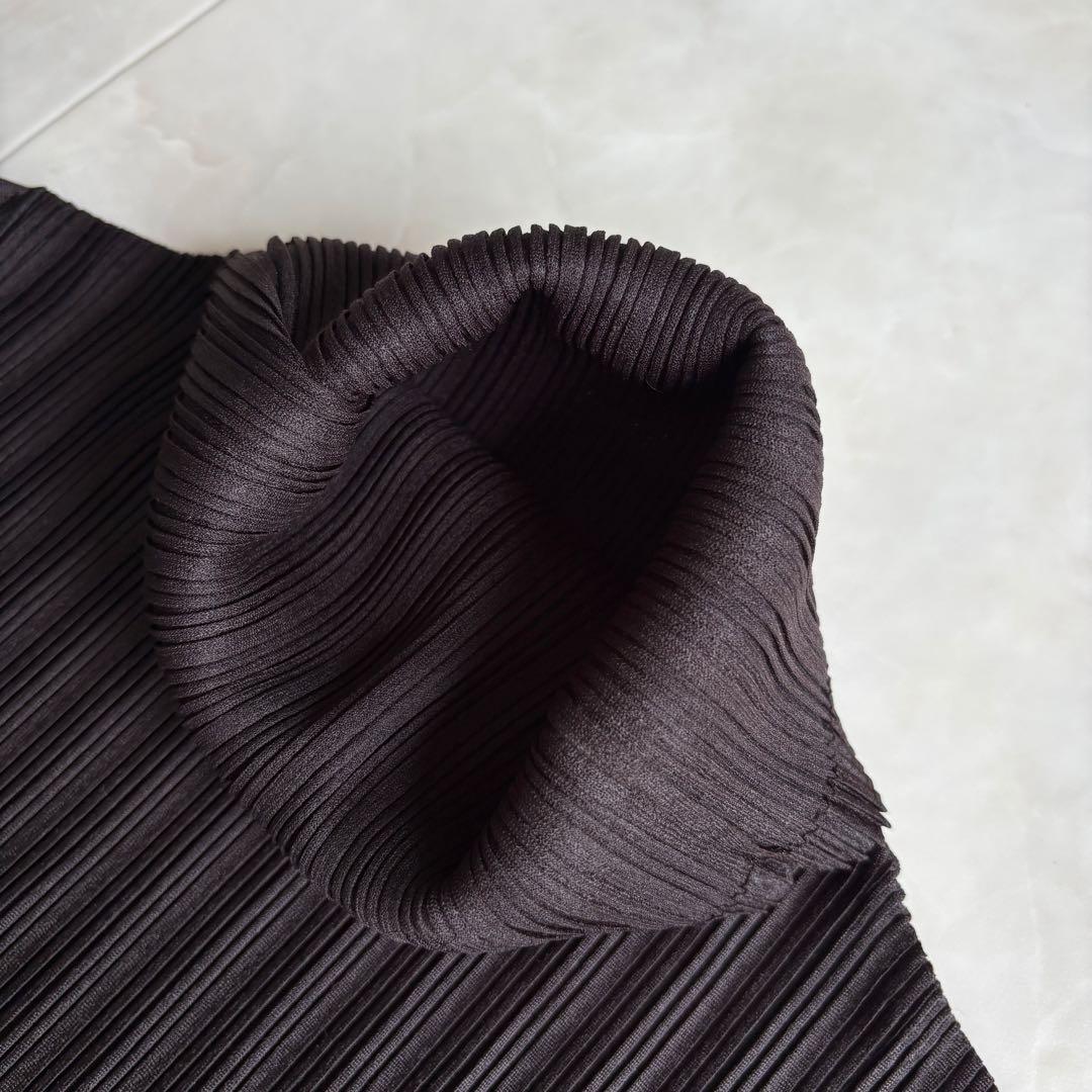 PLEATS PLEASE ハイネックプリーツトップス ダークブラウン 3