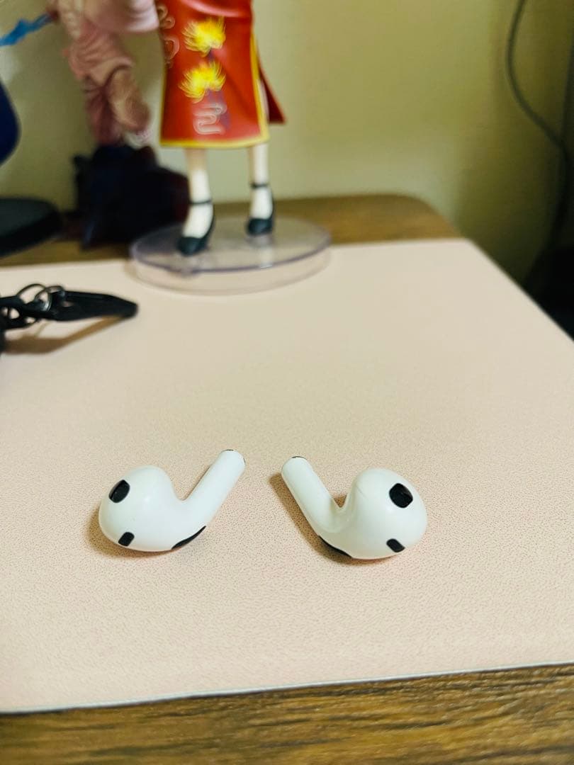 AirPods 3 本体 ホワイト ブラックケース付き