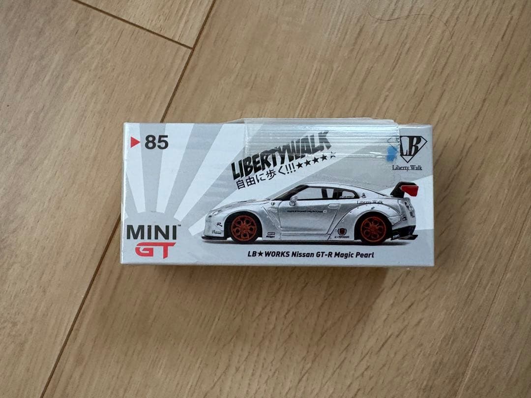 MINIGT 1/64 ミニカー