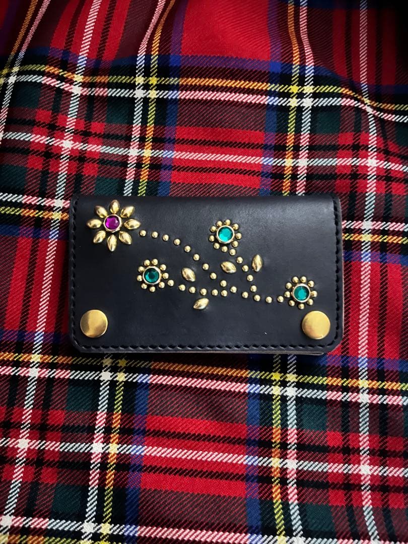 トラッカーウォレット S.サイズ　フラワースタッズ