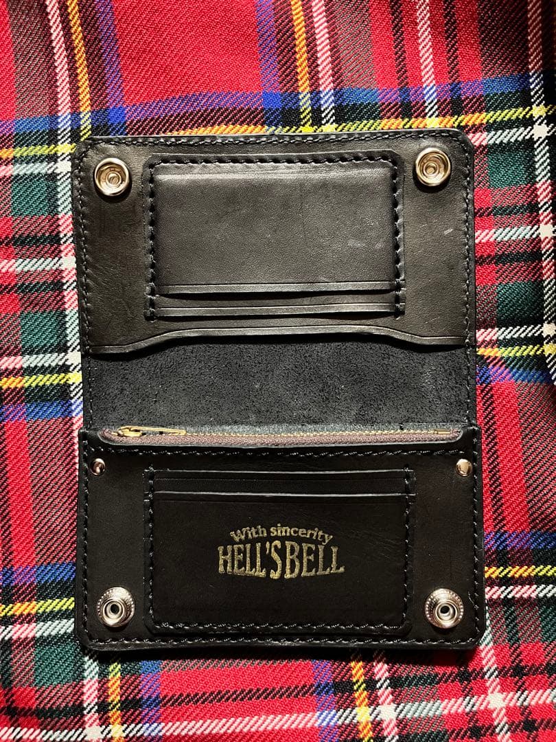 トラッカーウォレット S.サイズ　フラワースタッズ