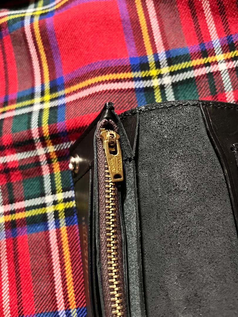 トラッカーウォレット S.サイズ　フラワースタッズ