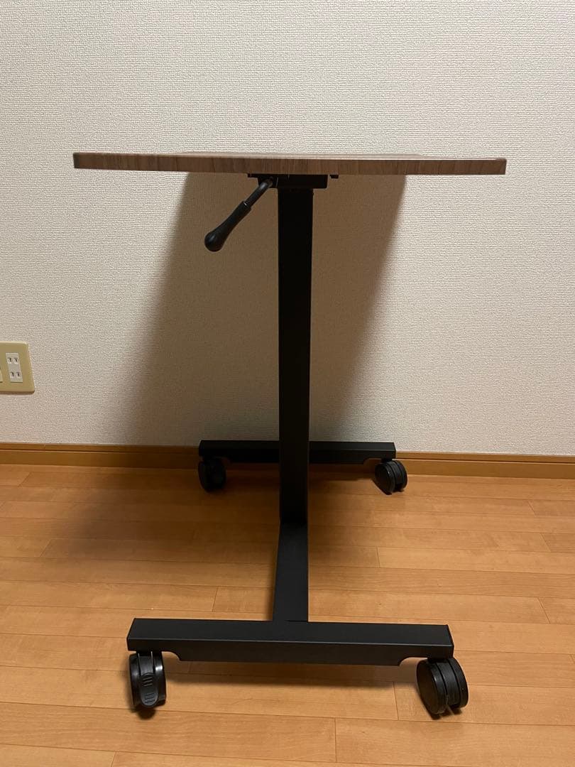 【ニトリ】昇降デスク（テン 60 MBR/BK）　スタンディング 机 ガス式