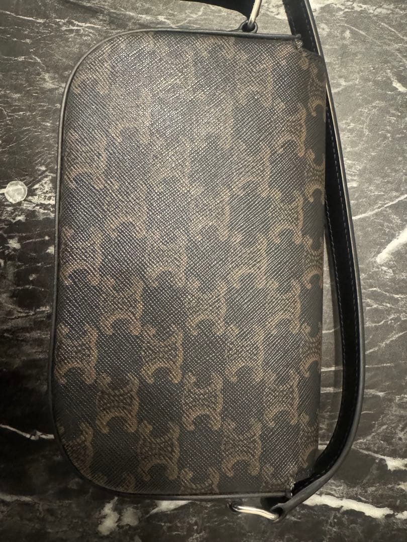 ブ*K様 極美品！　CELINE セリーヌ　スモール トリオンフ クロスボディバ