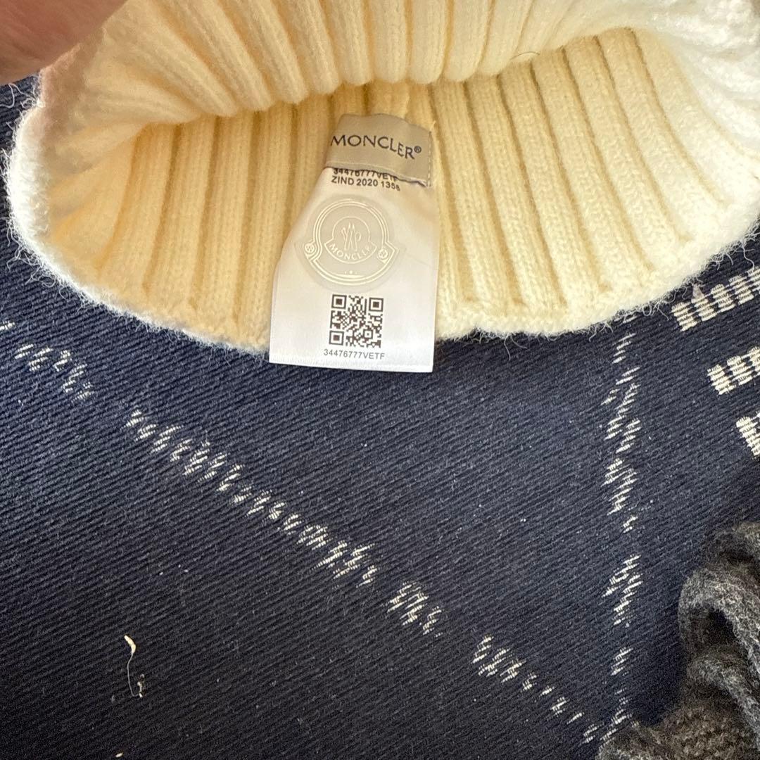 MONCLER クリーム色 ニット帽